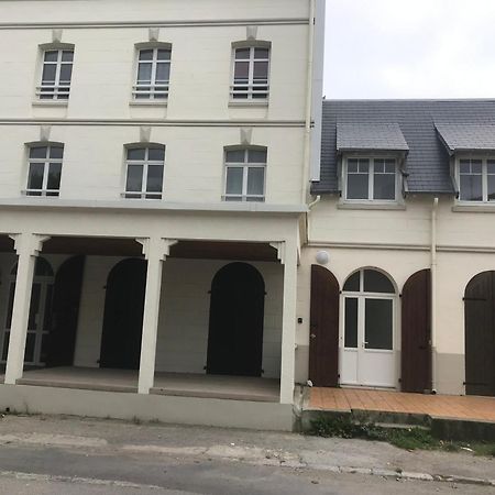 Nouveau! Superbe Appartement Avec Terrasse Vue Mer アンブレウーズ エクステリア 写真
